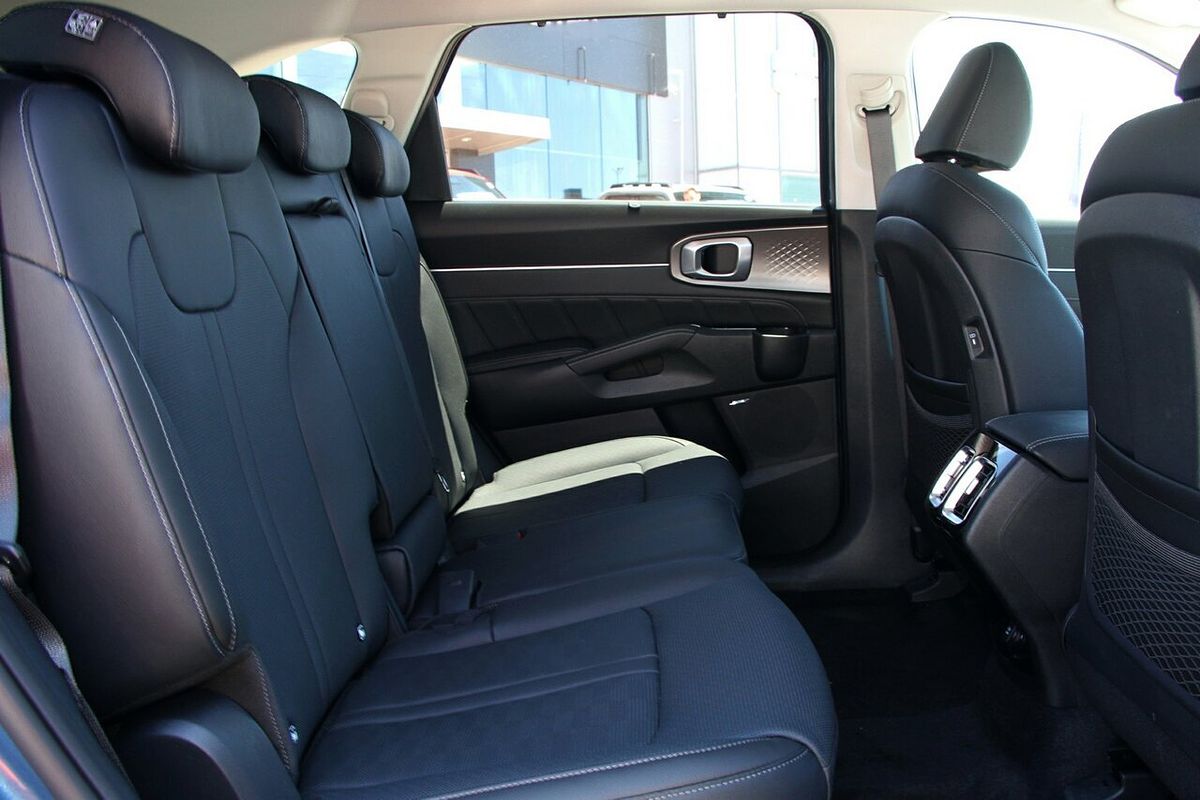 2025 Kia Sorento Sport+ MQ4 PE