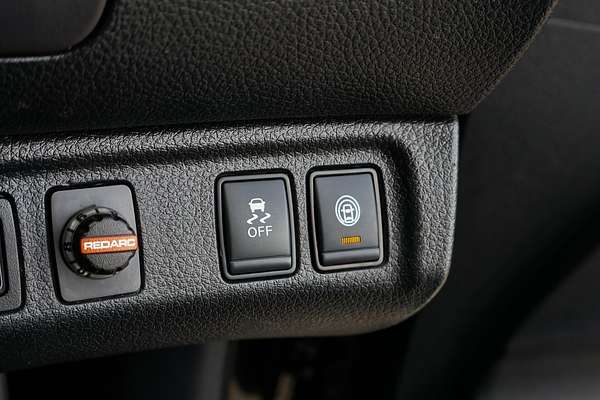 2021 Nissan Navara ST D23 4X4