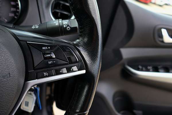 2021 Nissan Navara ST D23 4X4