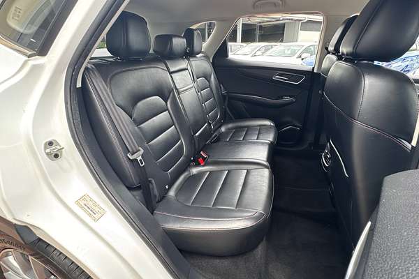 2021 MG HS Vibe SAS23