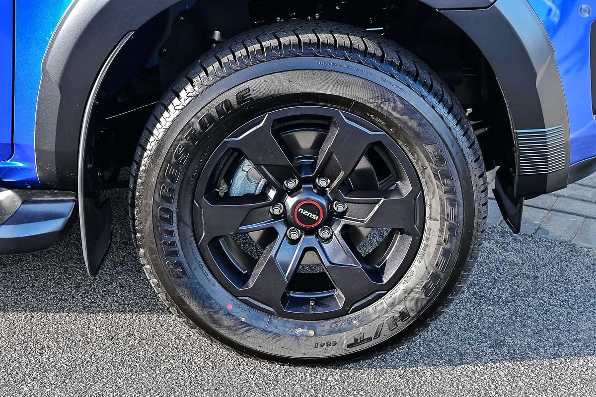 2025 Isuzu D-MAX X-TERRAIN 4X4