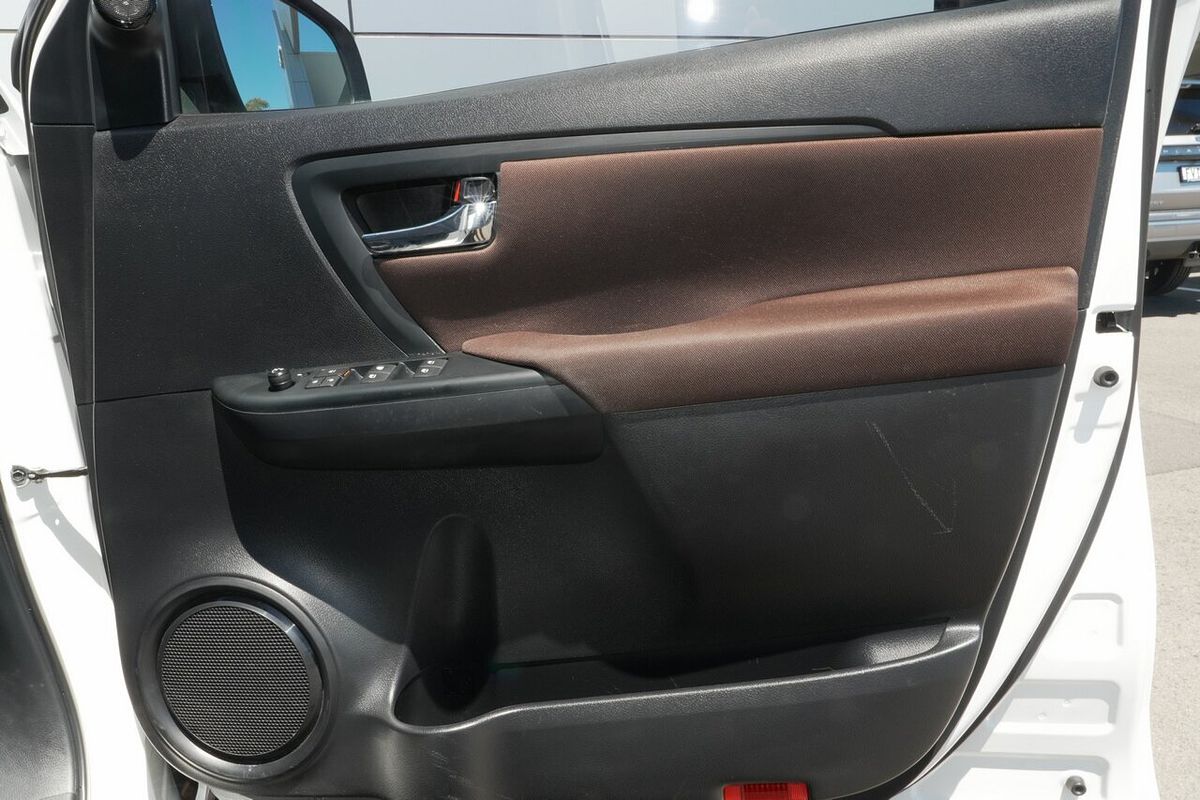 2015 Toyota Fortuner GX GUN156R