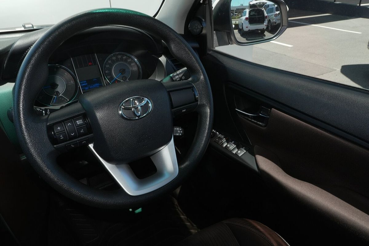 2015 Toyota Fortuner GX GUN156R