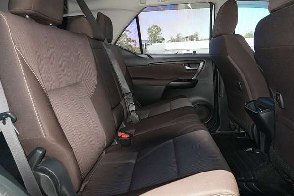 2015 Toyota Fortuner GX GUN156R