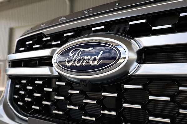 2025 Ford Everest Platinum 3.0L