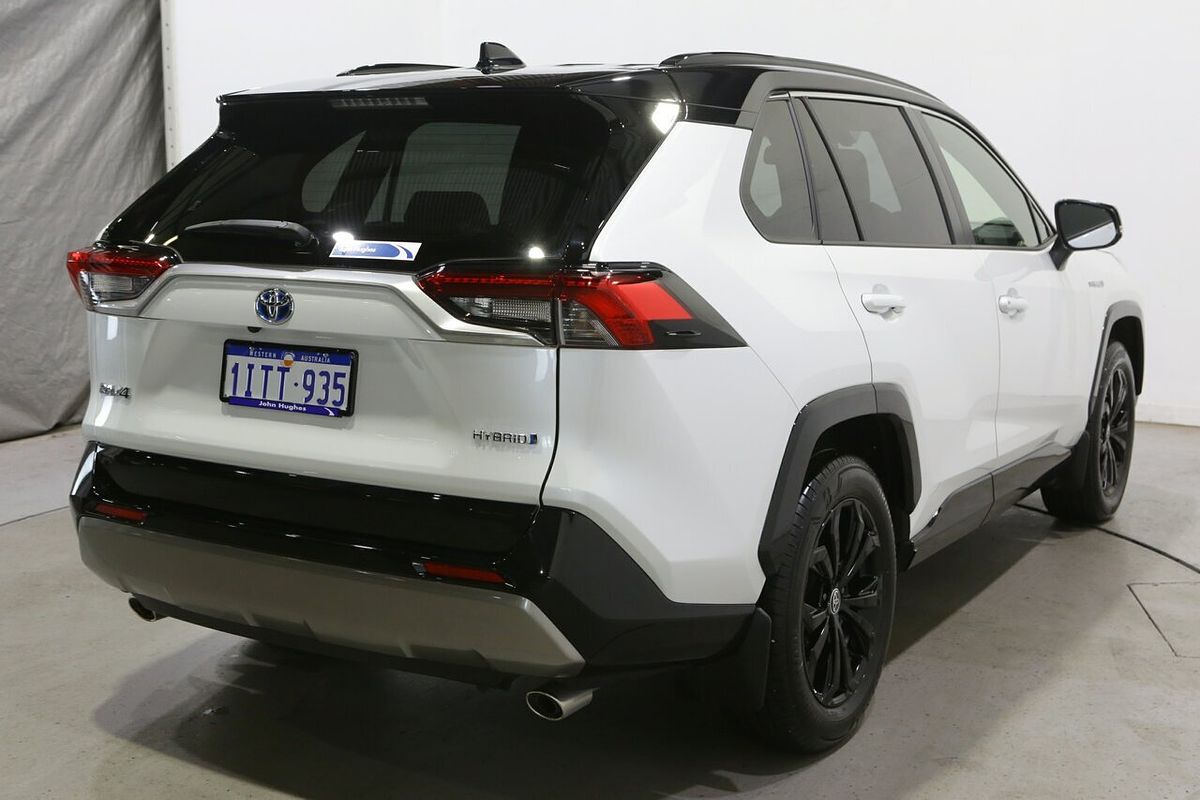 2024 Toyota RAV4 XSE AXAH52R