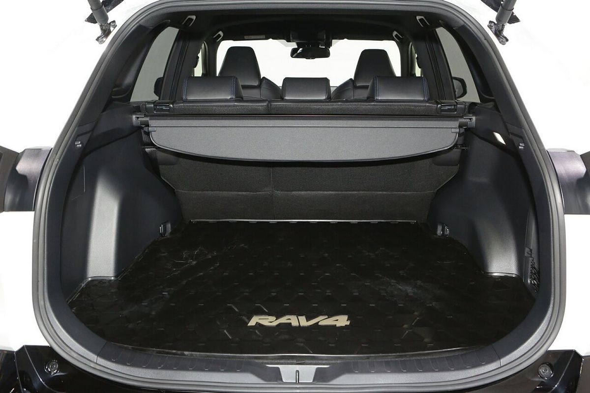 2024 Toyota RAV4 XSE AXAH52R