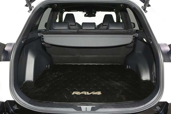 2024 Toyota RAV4 XSE AXAH52R