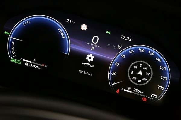 2024 Toyota RAV4 XSE AXAH52R