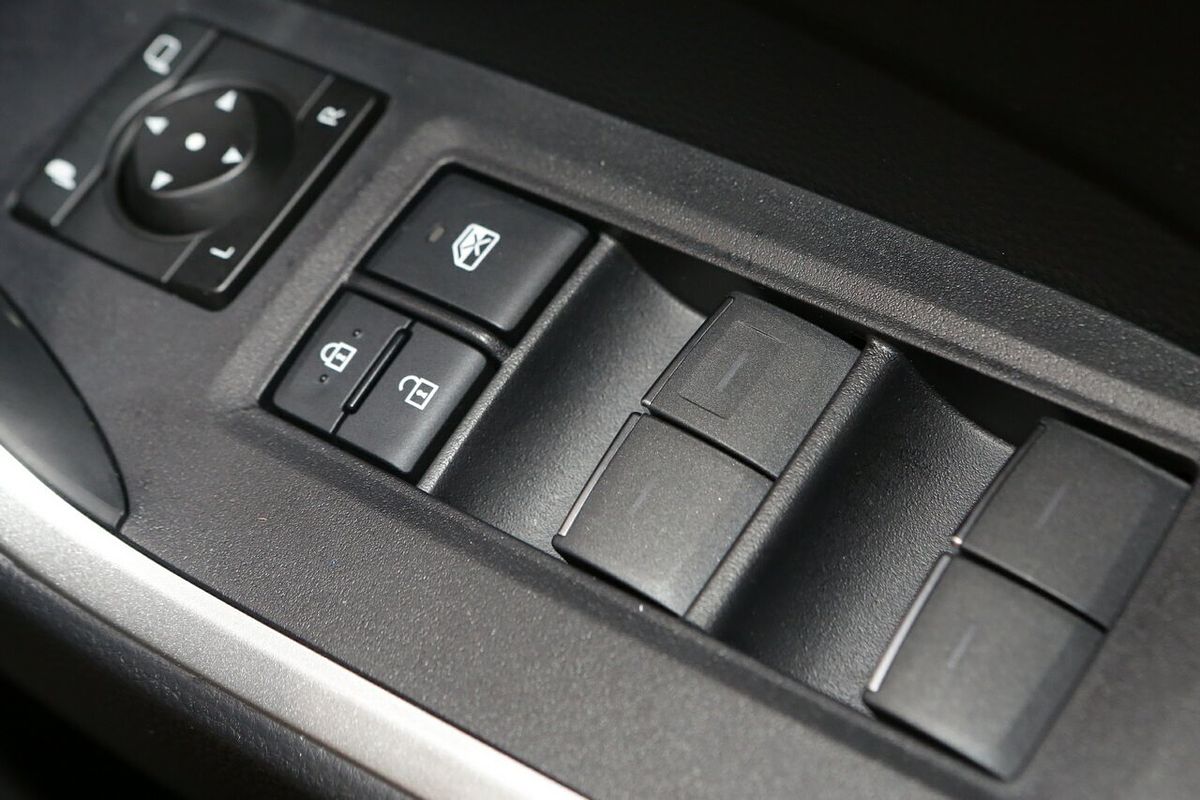 2024 Toyota RAV4 XSE AXAH52R