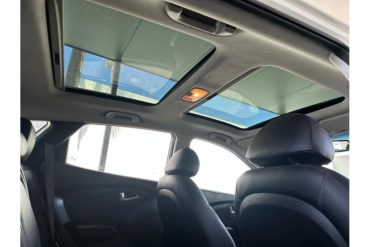 2012 Hyundai ix35 Highlander LM2