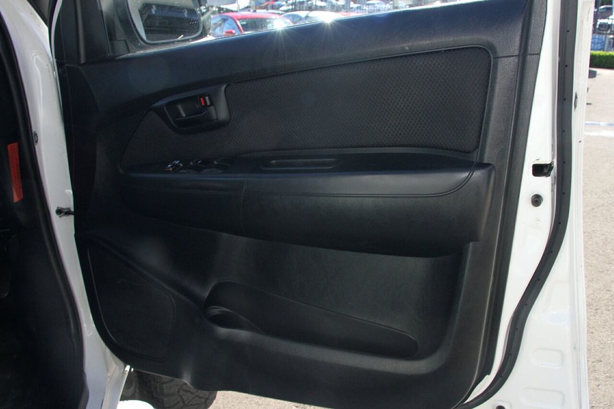 2014 Toyota Hilux SR KUN26R 4X4