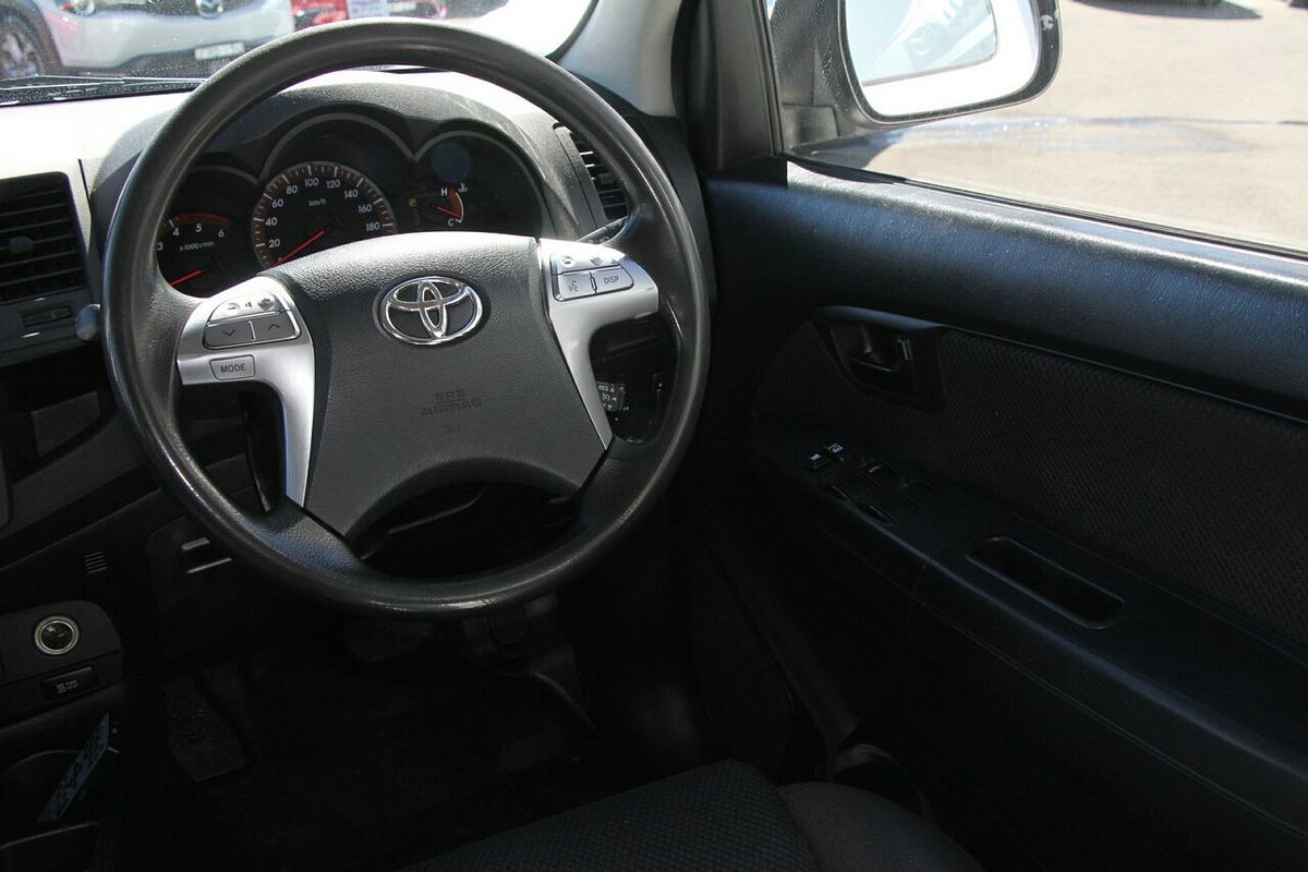2014 Toyota Hilux SR KUN26R 4X4