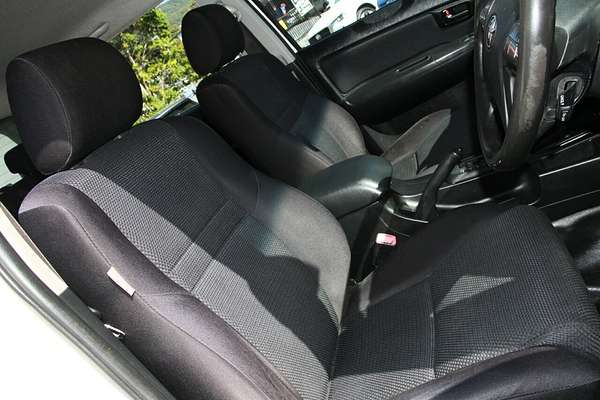 2014 Toyota Hilux SR KUN26R 4X4