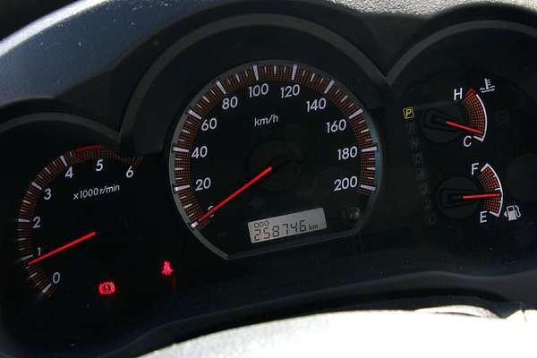 2014 Toyota Hilux SR KUN26R 4X4