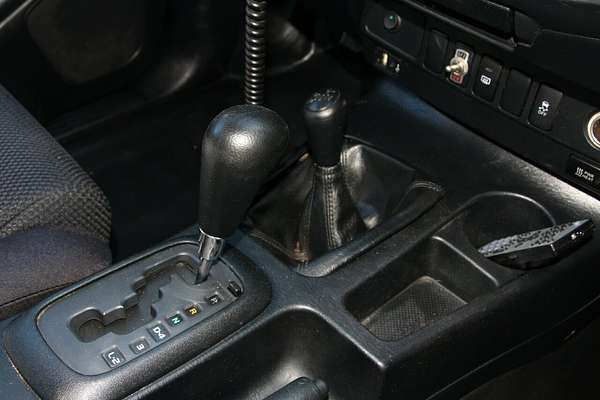 2014 Toyota Hilux SR KUN26R 4X4