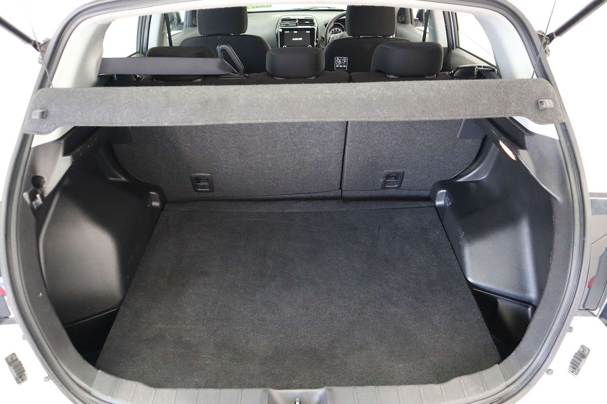 2023 Mitsubishi ASX ES XD