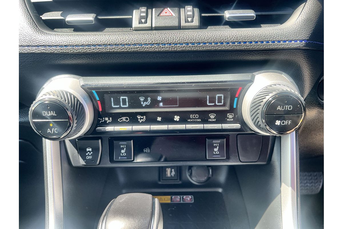 2024 Toyota RAV4 XSE AXAH54R