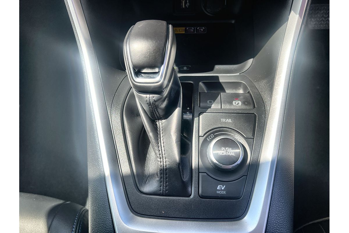 2024 Toyota RAV4 XSE AXAH54R