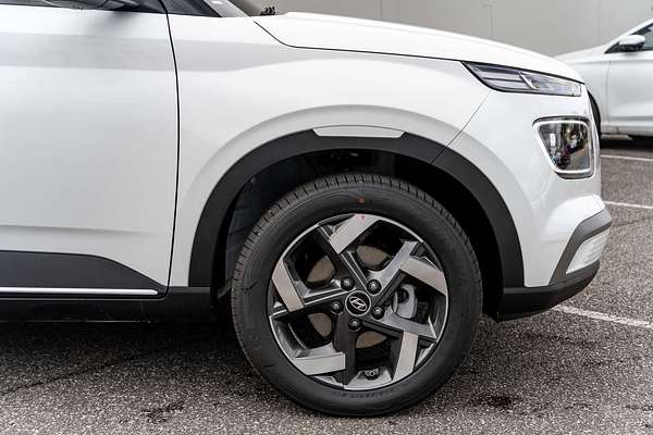 2025 Hyundai Venue Elite QX.V5