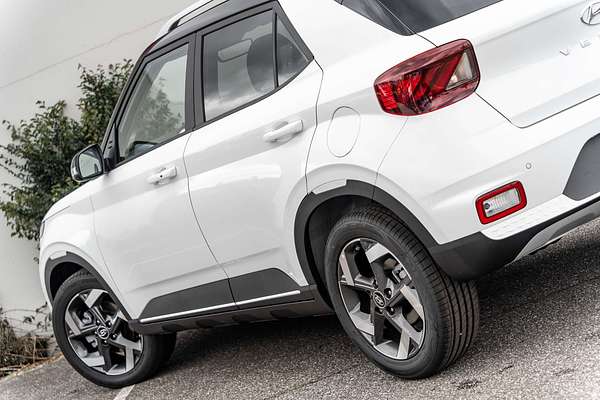 2025 Hyundai Venue Elite QX.V5