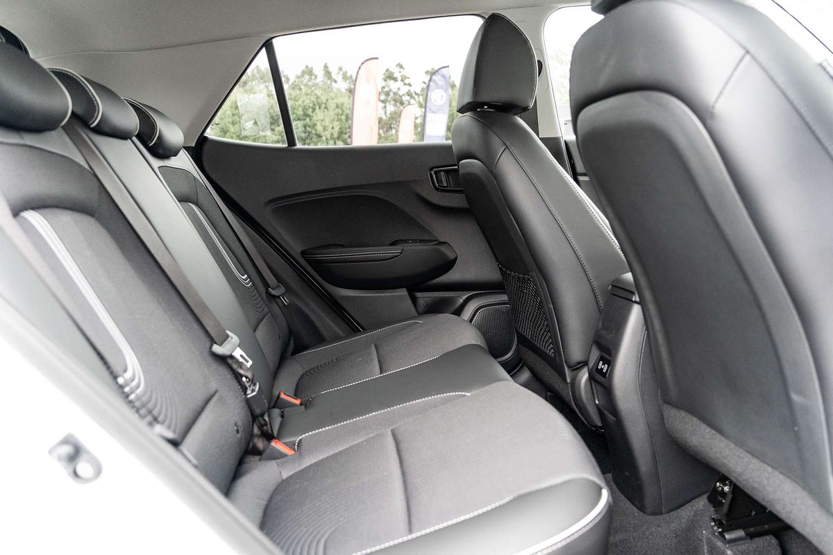 2025 Hyundai Venue Elite QX.V5