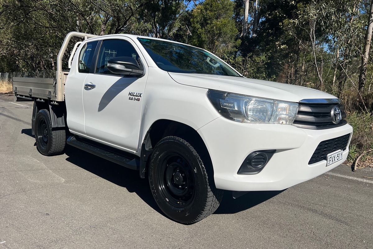 2016 Toyota Hilux SR GUN126R 4X4