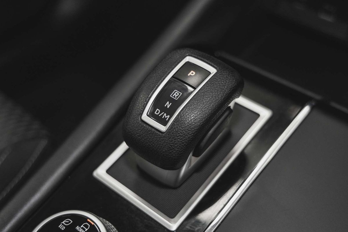 2023 Mitsubishi Outlander ES ZM