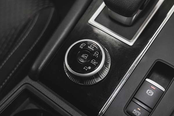 2023 Mitsubishi Outlander ES ZM