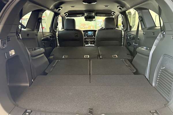 2025 Isuzu MU-X LS-T