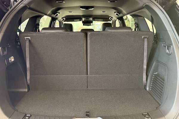 2025 Isuzu MU-X LS-T