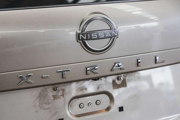 2023 Nissan X-TRAIL ST-L T33