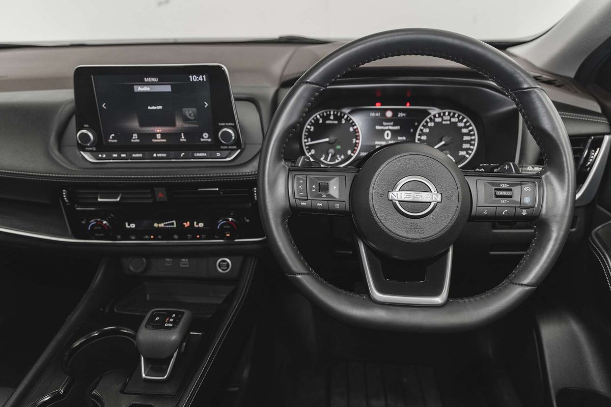 2023 Nissan X-TRAIL ST-L T33