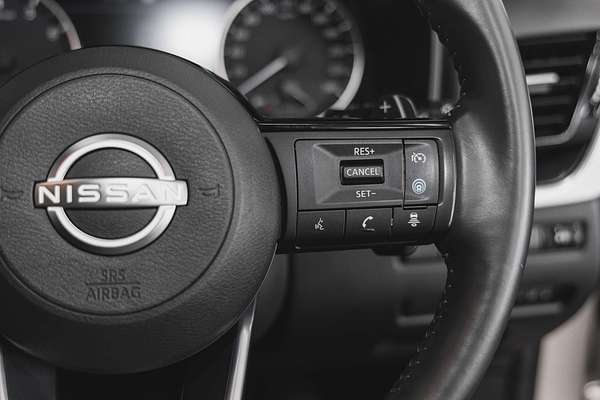 2023 Nissan X-TRAIL ST-L T33