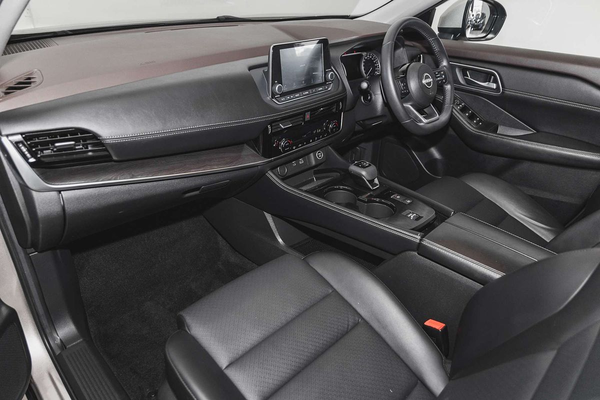 2023 Nissan X-TRAIL ST-L T33