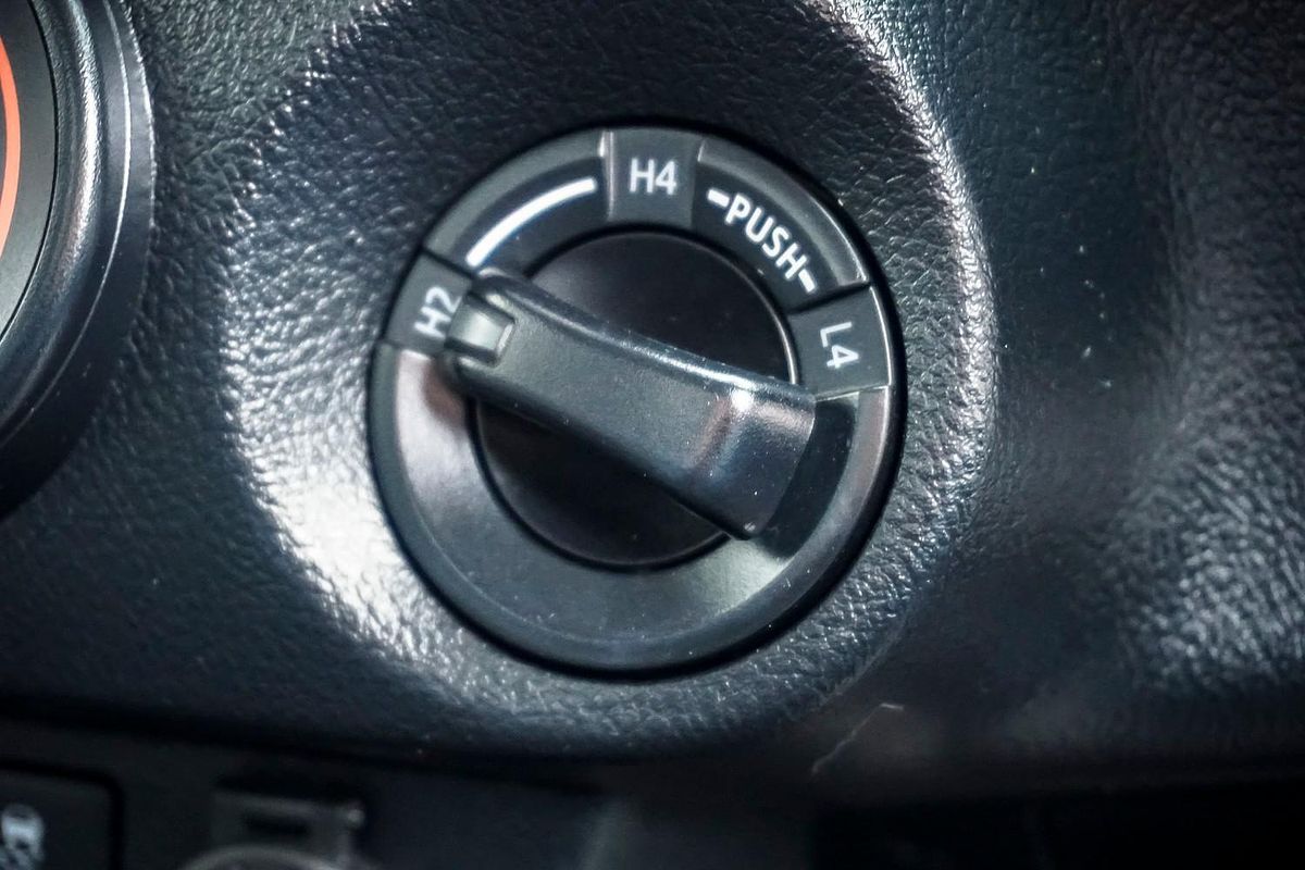 2020 Toyota Hilux SR GUN126R 4X4