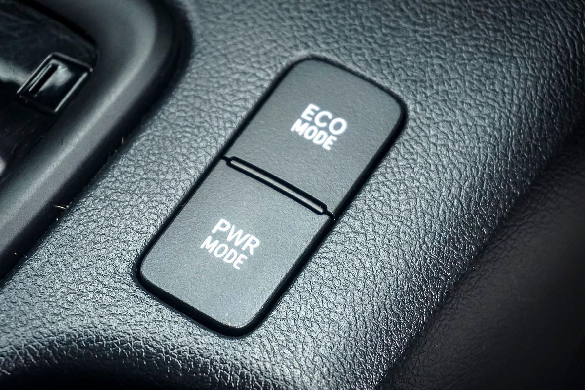 2020 Toyota Hilux SR GUN126R 4X4