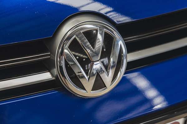 2015 Volkswagen Golf R 7