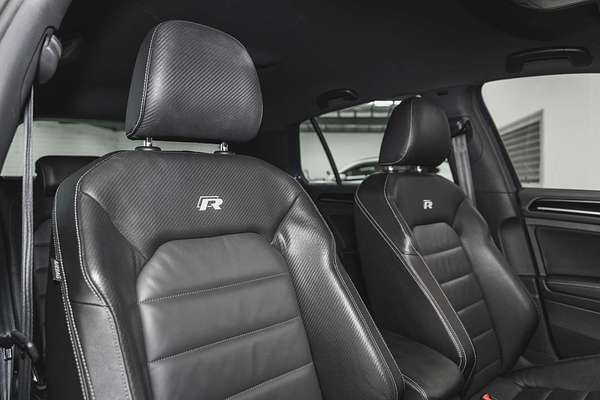 2015 Volkswagen Golf R 7