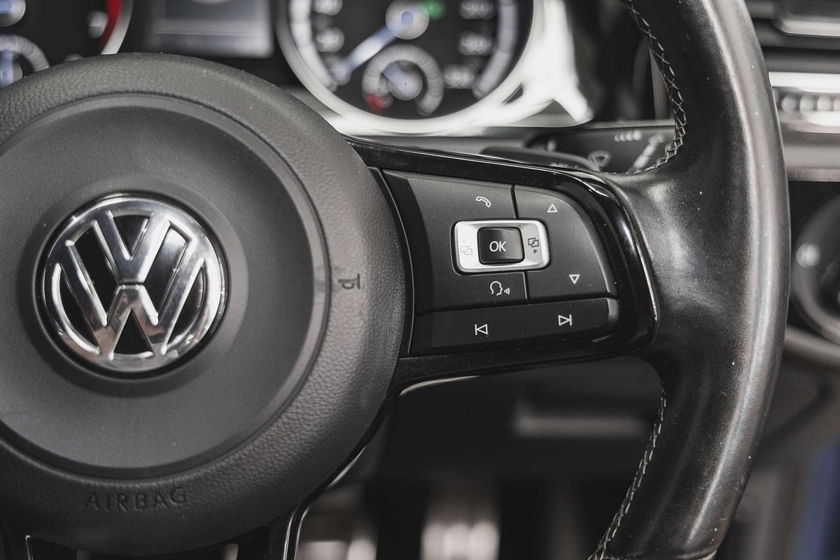 2015 Volkswagen Golf R 7