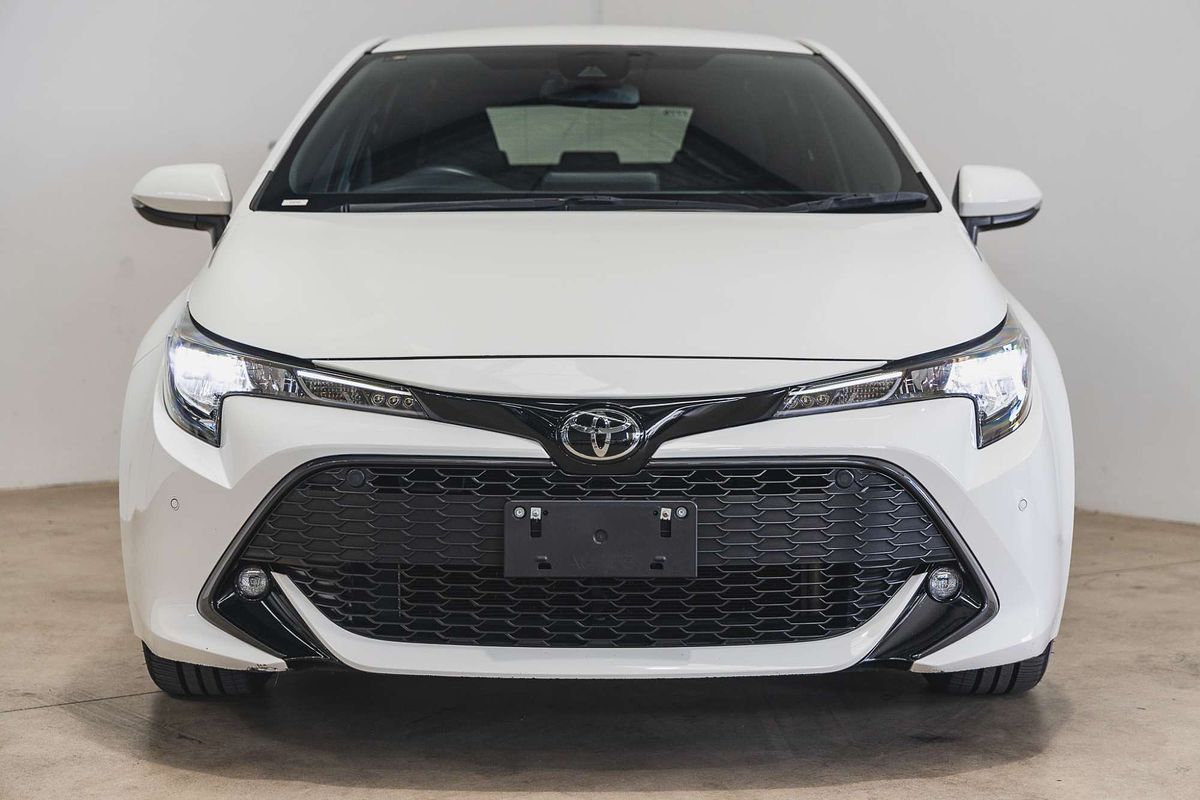 2020 Toyota Corolla SX MZEA12R