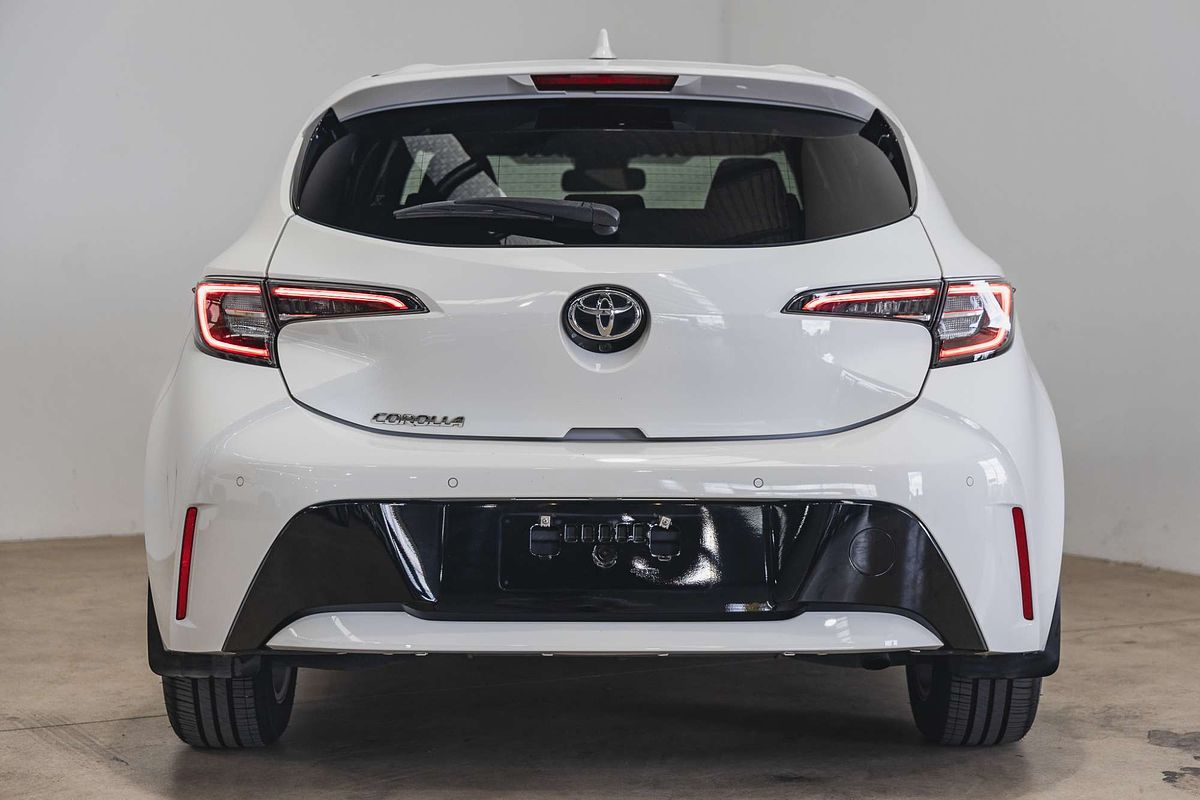 2020 Toyota Corolla SX MZEA12R