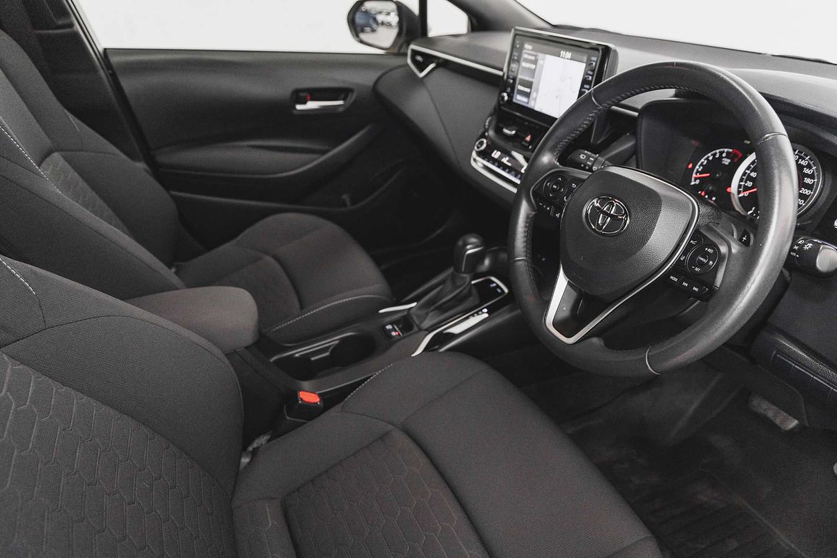 2020 Toyota Corolla SX MZEA12R