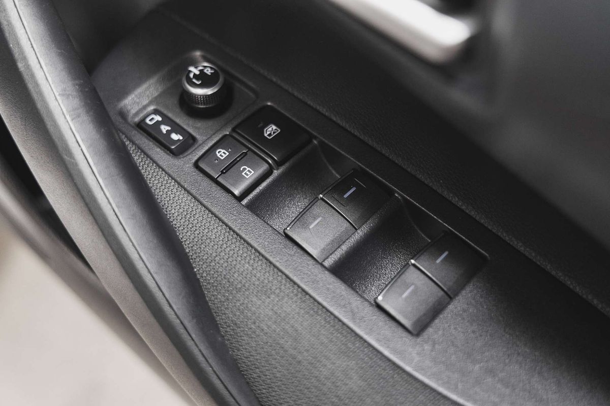 2020 Toyota Corolla SX MZEA12R