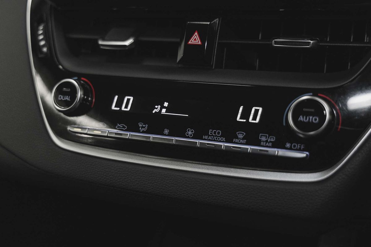 2020 Toyota Corolla SX MZEA12R