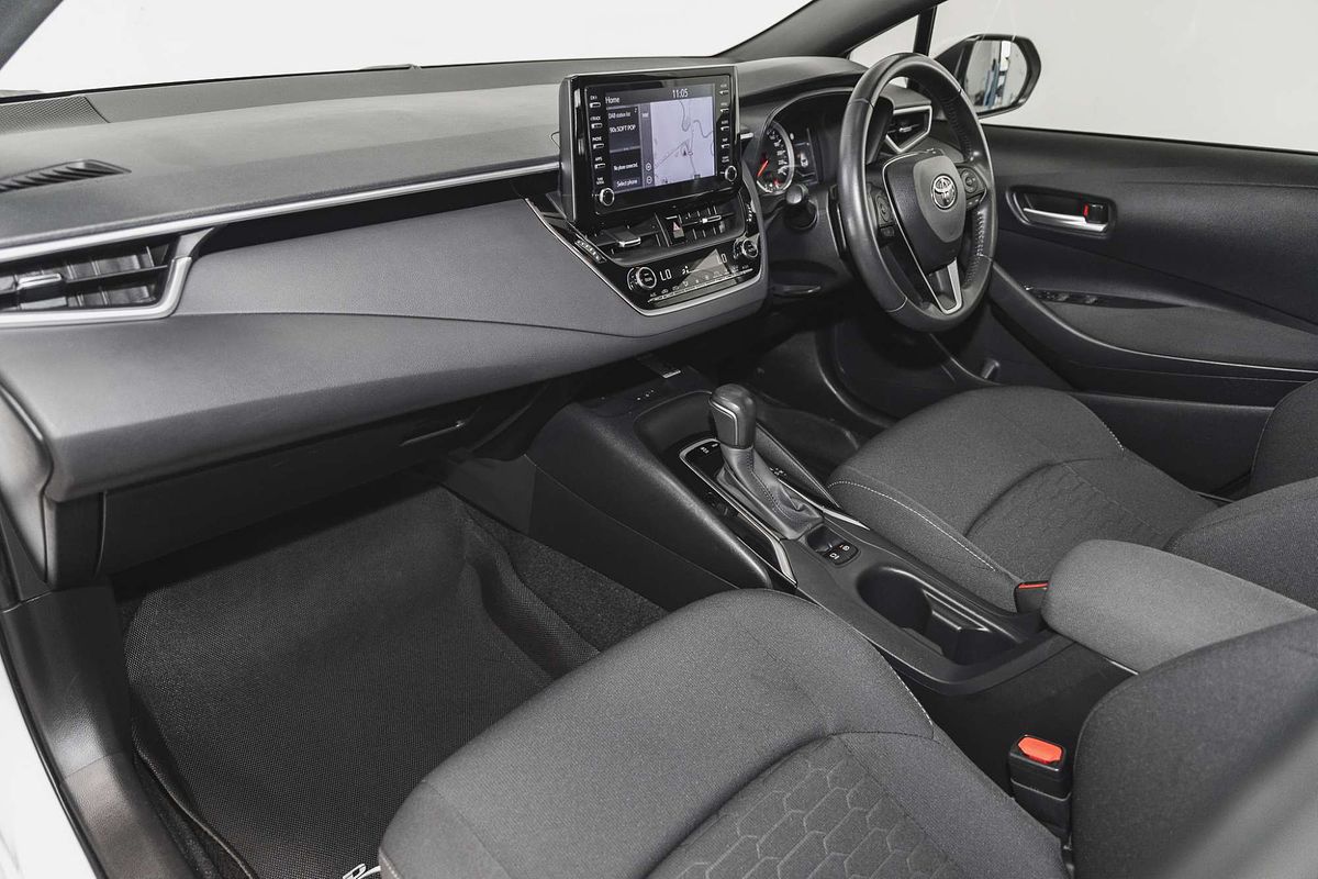 2020 Toyota Corolla SX MZEA12R