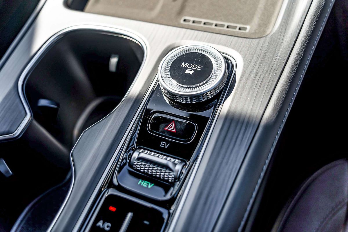 2025 Chery Tiggo 8 Super Hybrid Ultimate T31