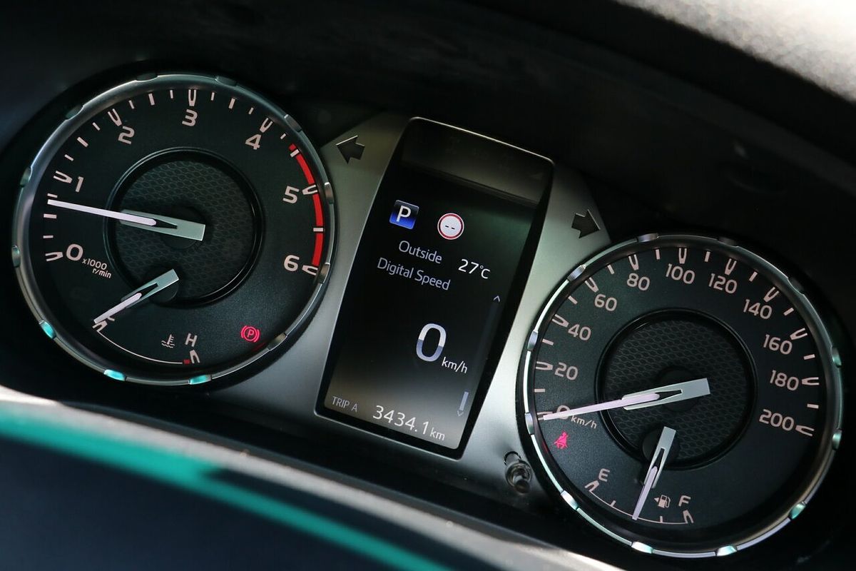 2020 Toyota Hilux SR5 GUN126R 4X4