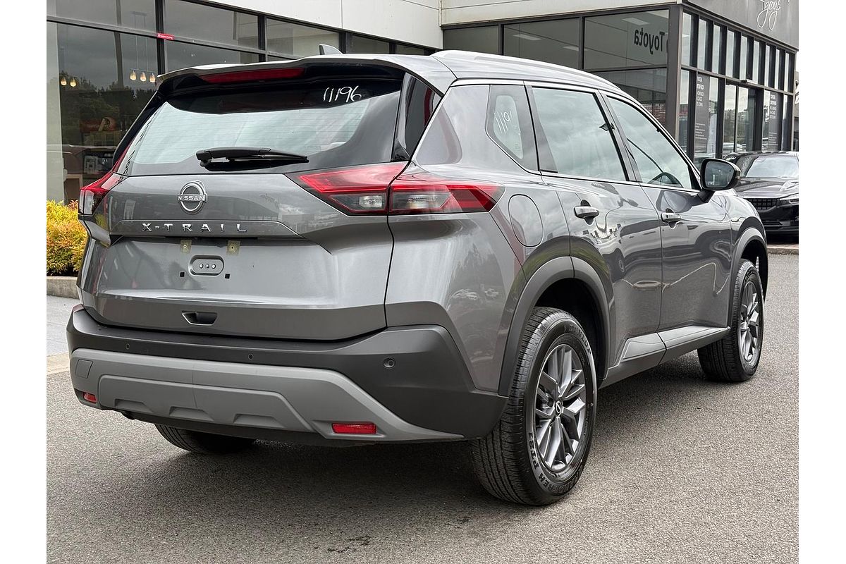 2024 Nissan X-TRAIL ST T33