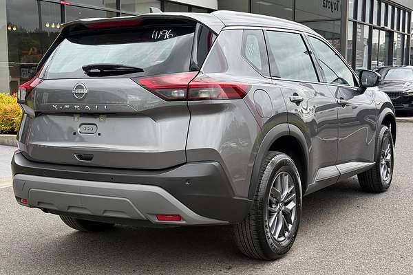 2024 Nissan X-TRAIL ST T33